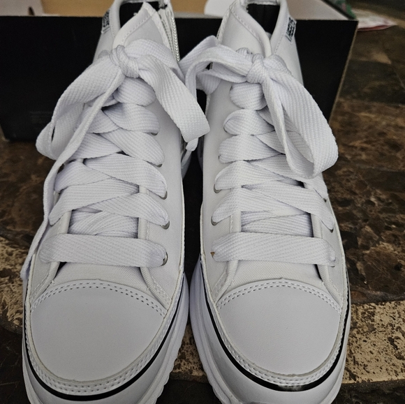 HEELYS Women's 7 Big Kids 6 Veloz White heeled Heel Shoe - Picture 4 of 9